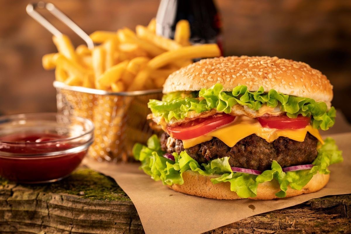 دراسة تكشف مفاجأة غير متوقعة حول كبار السن والوجبات&nbsp;(…)