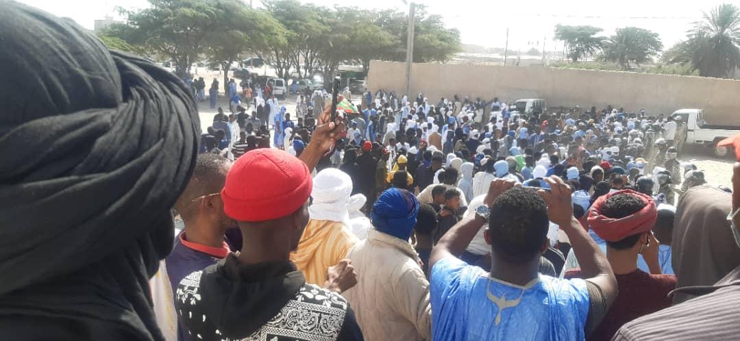 إضراب الصيادين التقليديين يشل حركة ميناء الصيد التقليدي&nbsp;(…)