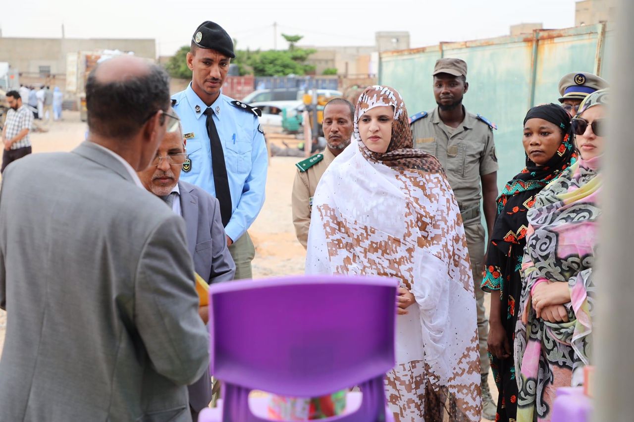 وزيرة العمل الاجتماعي تشرف على انطلاقة عملية توزيع&nbsp;(…)